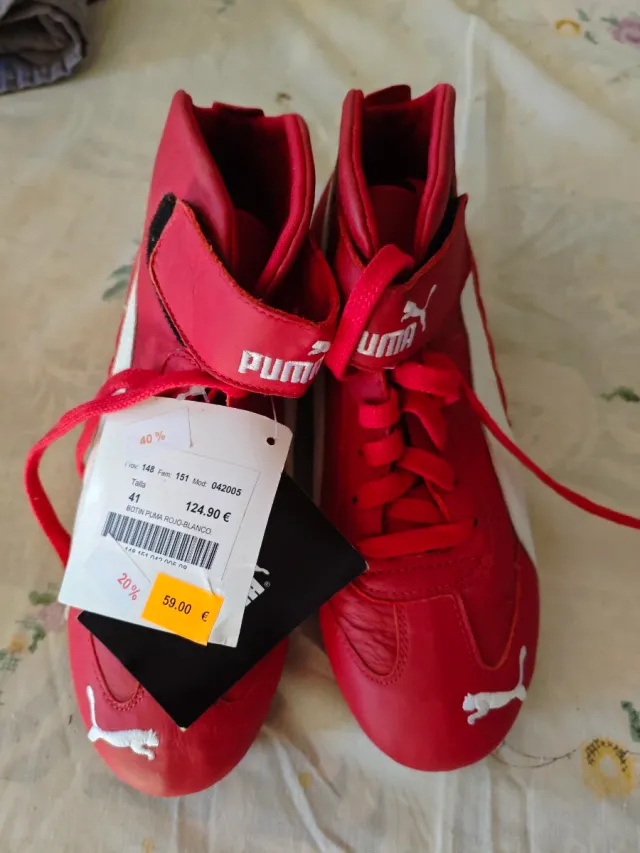 Botas Puma Talla 41 Rojas y Blancas