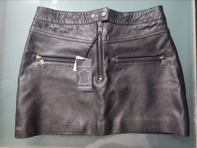 Falda Piel Stradivarius Talla M