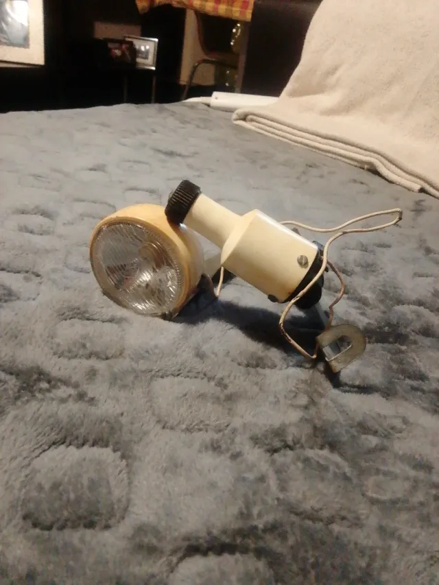 Luz dinamo bicicleta