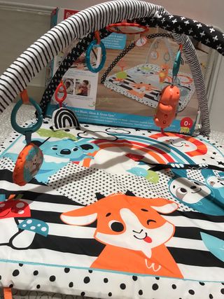 Gimnasio Musical Fisher-Price 3-en-1 Glow & Grow