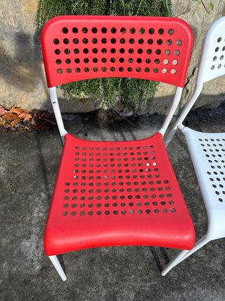 4 Sillas Ikea Metal/Plástico Rojas y Blancas