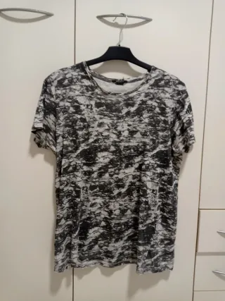 Maglietta grigia fantasia