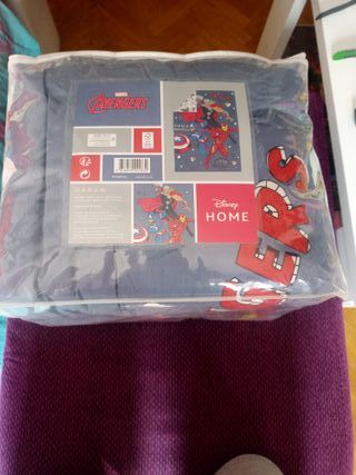 Edredón Avengers Attack Cama 90cm