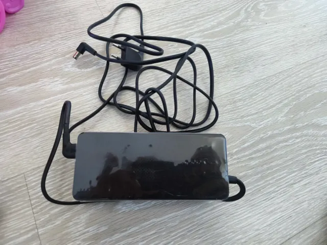 Adaptador de corriente Samsung BN4401137A