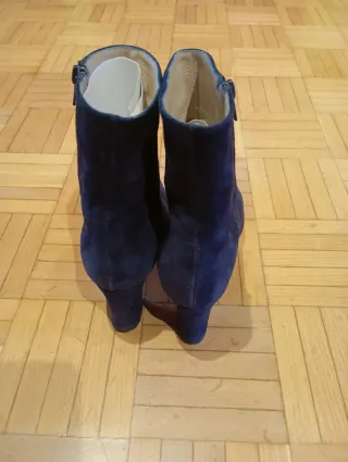 Botines azules de ante