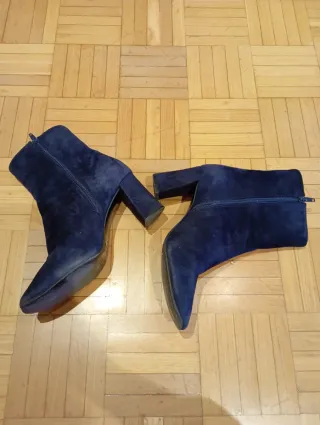 Botines azules de ante