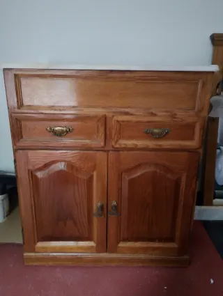 Mueble de baño mármol y madera