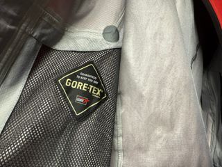Chaqueta Montura Gore-Tex
