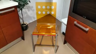 Mesa de cocina extensible y 2 sillas