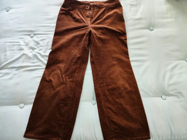 Pantalones de pana marrones