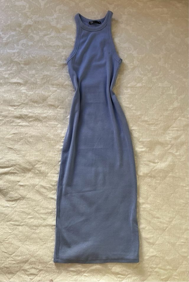 Vestido midi Zara azul claro