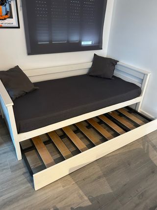 Cama nido blanca y gris