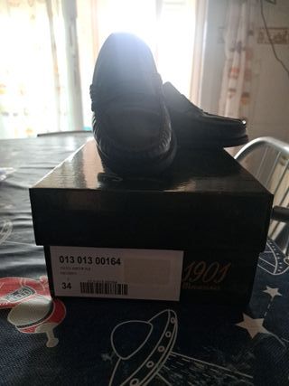 2 pares zapatos niños tallas  34y 32 comunion
