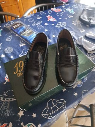 2 pares zapatos niños tallas  34y 32 comunion