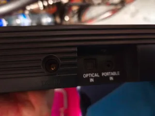 Barra de sonido y subwoofer LG negro