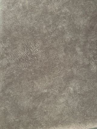 Mesa extensible cristal blanca  y 4 sillas grises