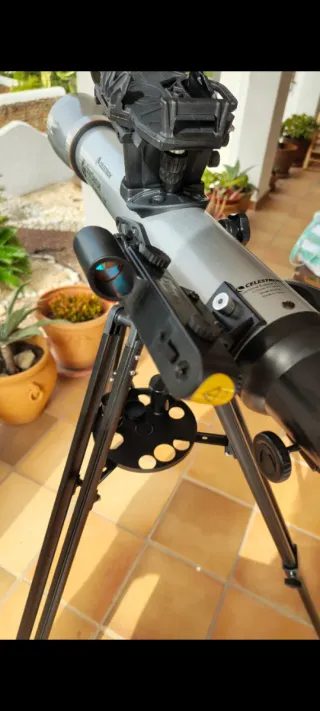 Telescopio Celestron StarSense Explorer LT 70 AZ