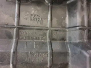 Painel Guia Ar Esquerdo Mitsubishi EVO 7/8/9