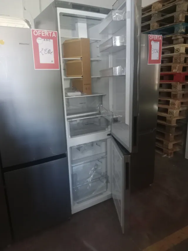 Nevera combi Hisense