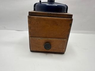 Macinino da caffè antico in legno e metallo