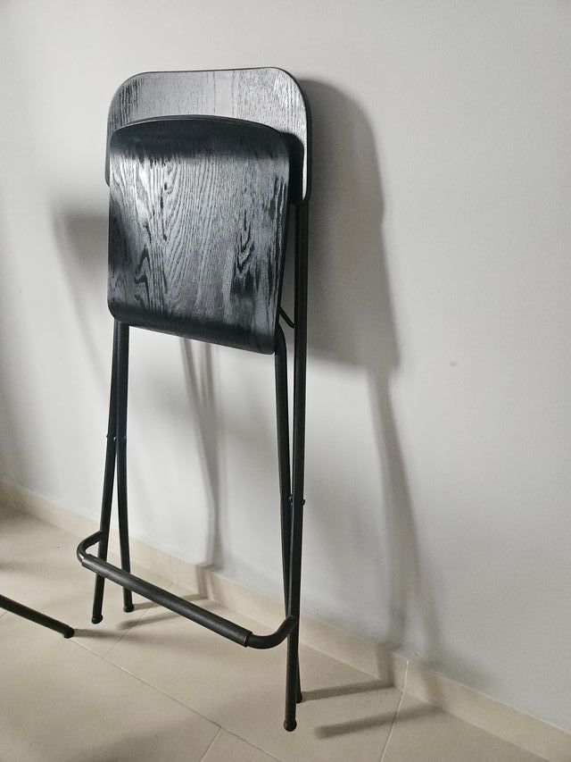 Taburete Alto Plegable IKEA Negro 73cm