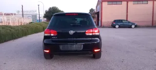 Volkswagen Golf VI Negro