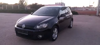 Volkswagen Golf VI Negro