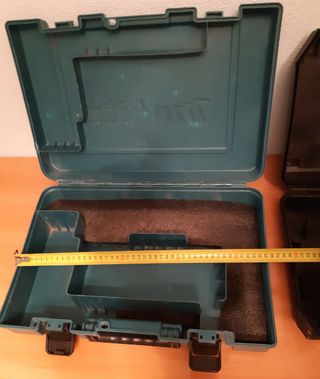 Dos maletas herramienta electrica