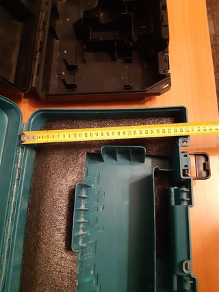 Dos maletas herramienta electrica