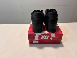 Botín Sneakers Xti Mujer Negro En Perfecto Estado