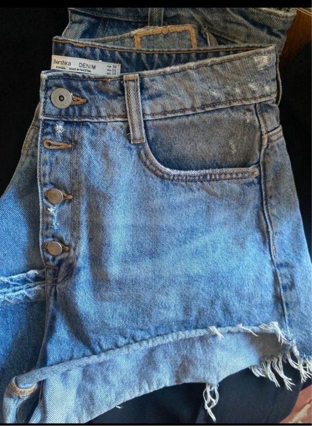 Shorts vaqueros Bershka talla 38
