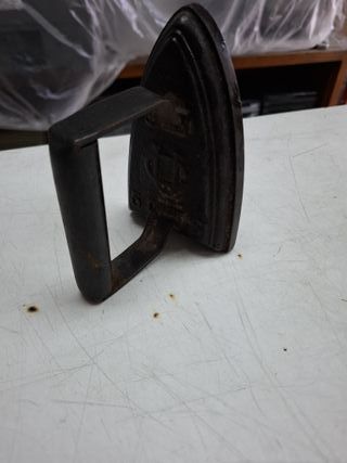 Plancha de hierro antigua