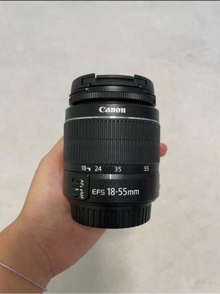 Cámara Canon EOS 2000D + Objetivo 18-55mm