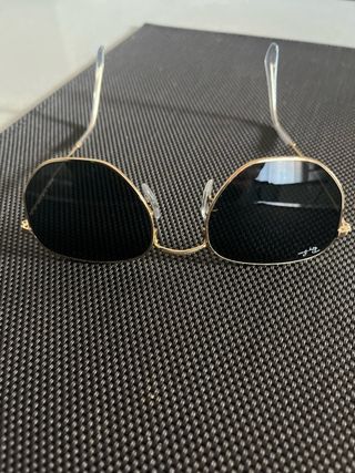 Gafas de Sol Ray-Ban Doradas y Negras