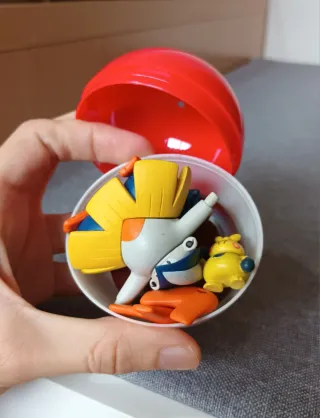 Makuhita Hariyama Tomy Zukan