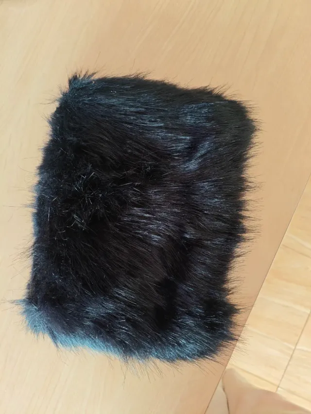 Bolso de pelo negro