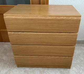 Cajonera de madera color roble
