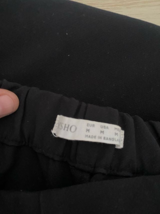 Pantalón negro oversize M Oysho