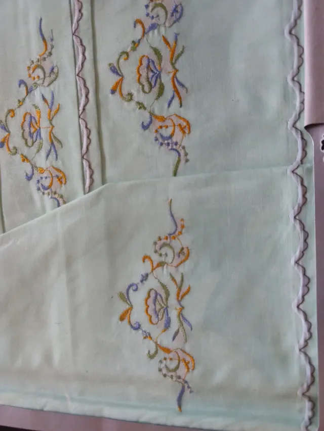 Juego de sábanas bordadas verde, cama de 135cm