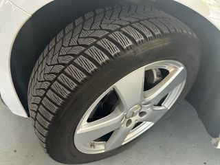 Neumáticos 225/50 R17 con Llantas
