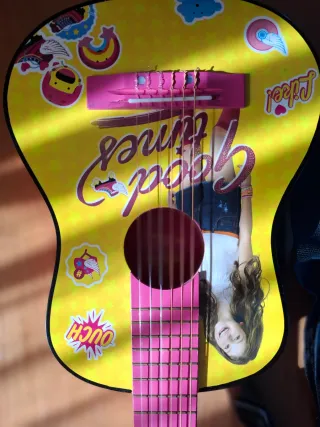 Guitarra infantil Soy Luna con funda y cordon
