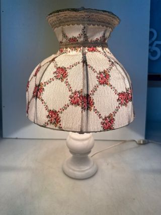 Lámpara de mesa vintage floral