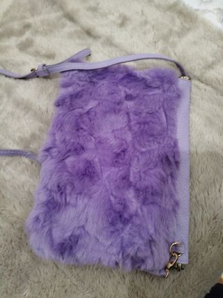 Bolso cartera morado con correa para mujer