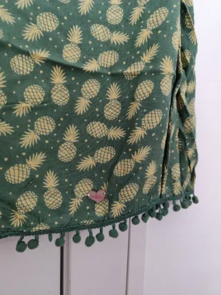 Camiseta tirantes piñas verde y amarillo