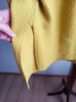 Jersey manga larga 
color mostaza