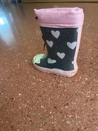 Botas de agua niña Talla 29, muy poco uso 