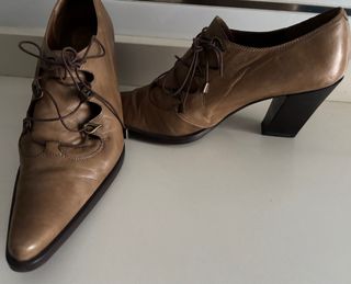 Zapatos camperos finos con cordones