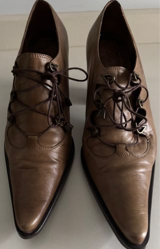 Zapatos camperos finos con cordones