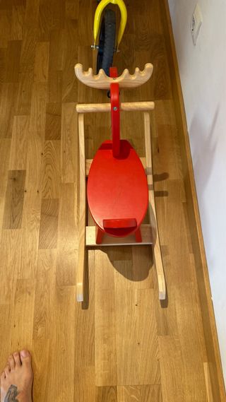 Bicicleta balancín de madera para niños