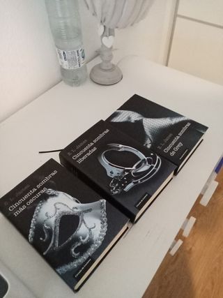 Cincuenta sombras más oscuras